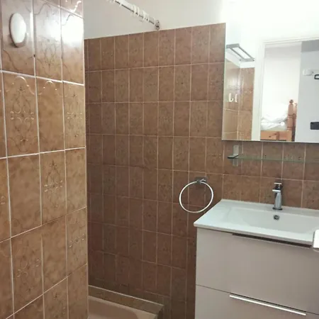 Cabine, Parking - 4 Pers., Quartier Mole - Fr-1-880-39 Apartman *